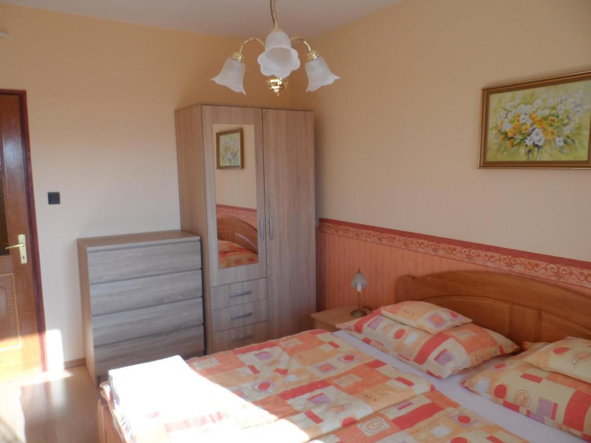 Apartman Berki Heviz Ngoại thất bức ảnh
