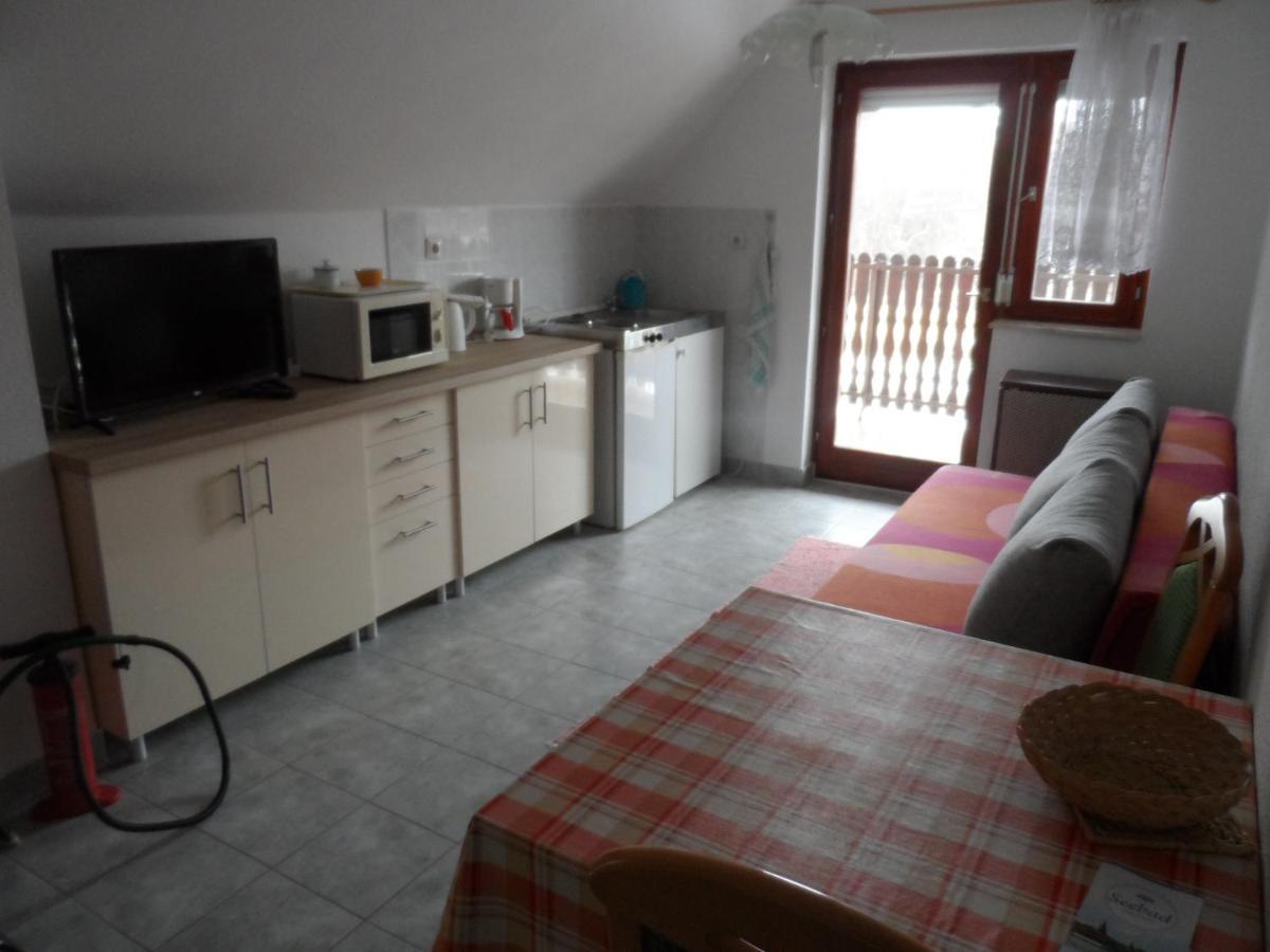 Apartman Berki Heviz Ngoại thất bức ảnh