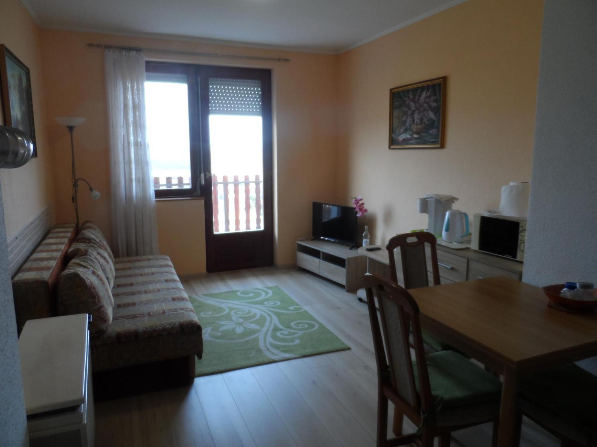 Apartman Berki Heviz Ngoại thất bức ảnh